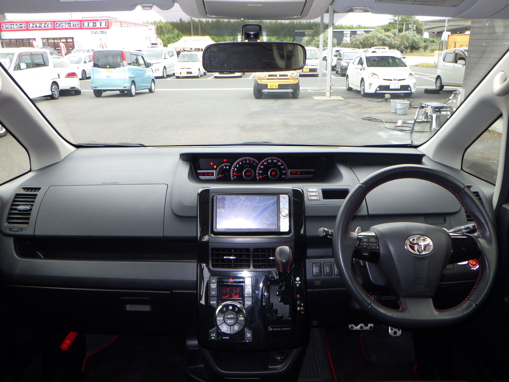 トヨタ ノアの画像12