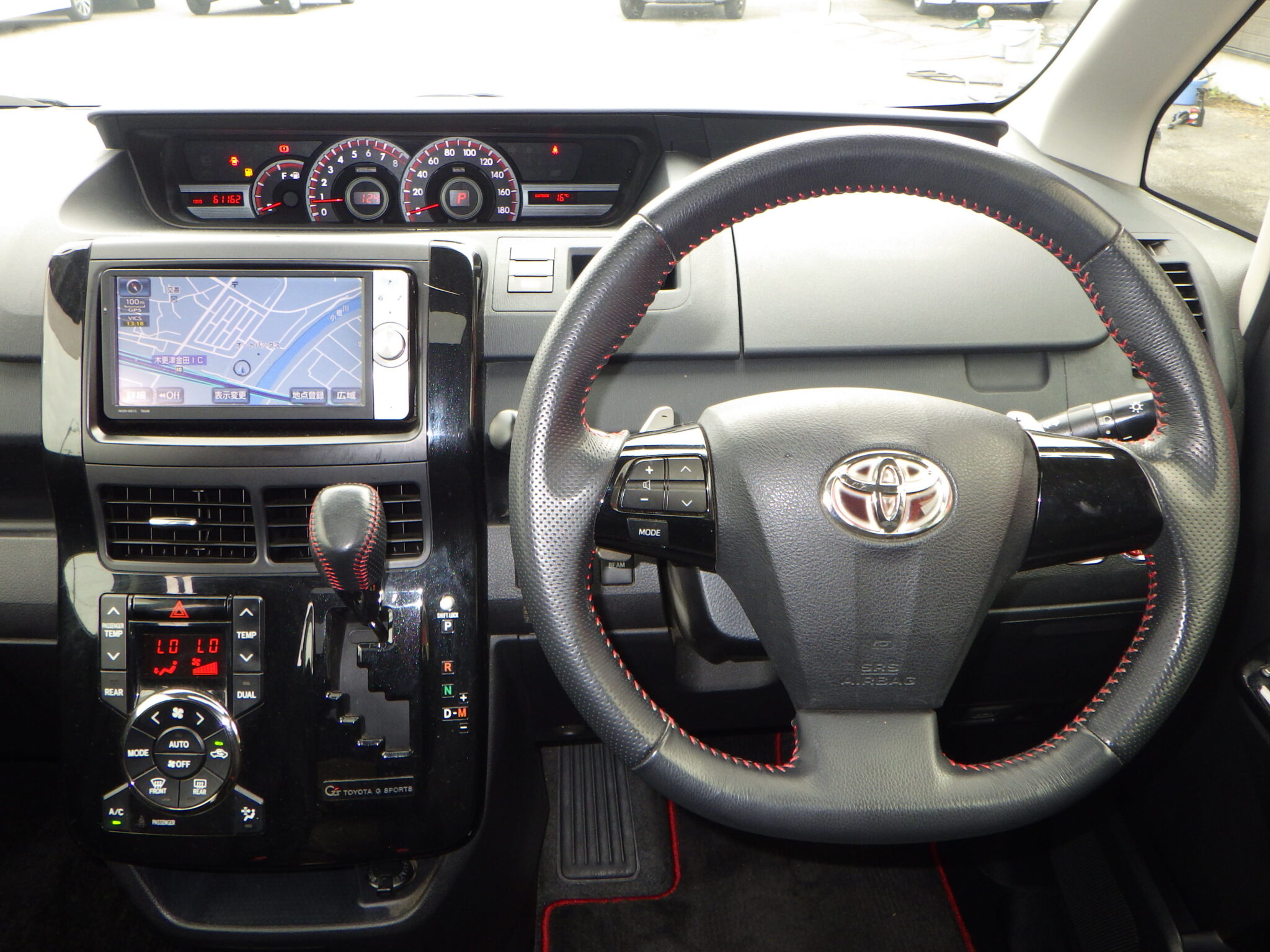 トヨタ ノアの画像13