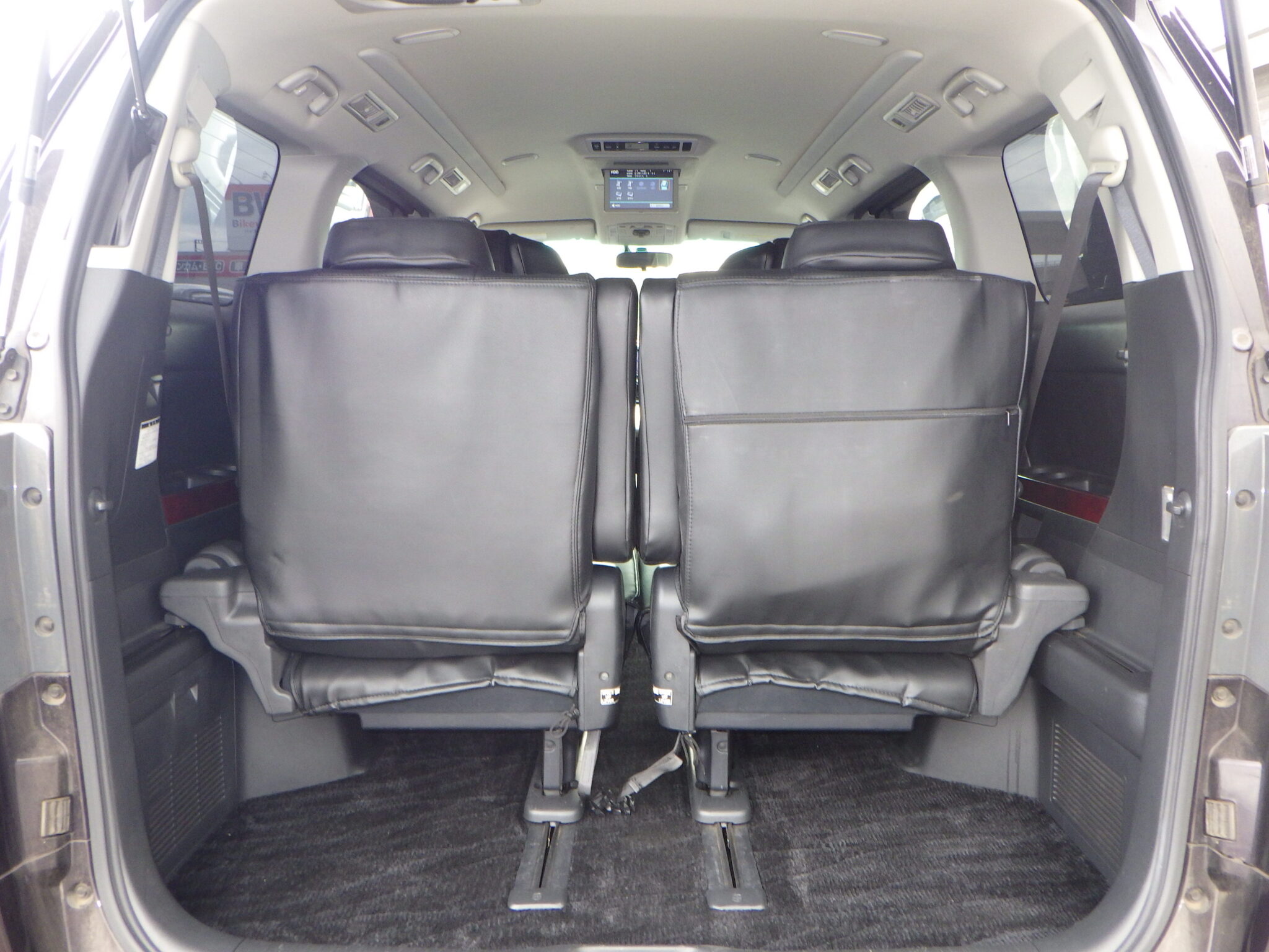 トヨタ ヴェルファイアの画像11