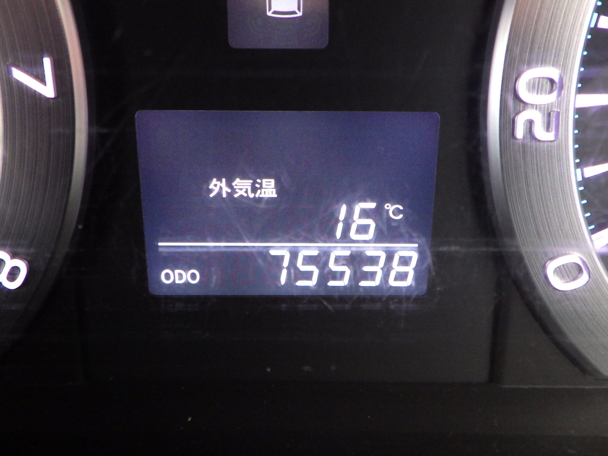 トヨタ ヴェルファイアの画像18