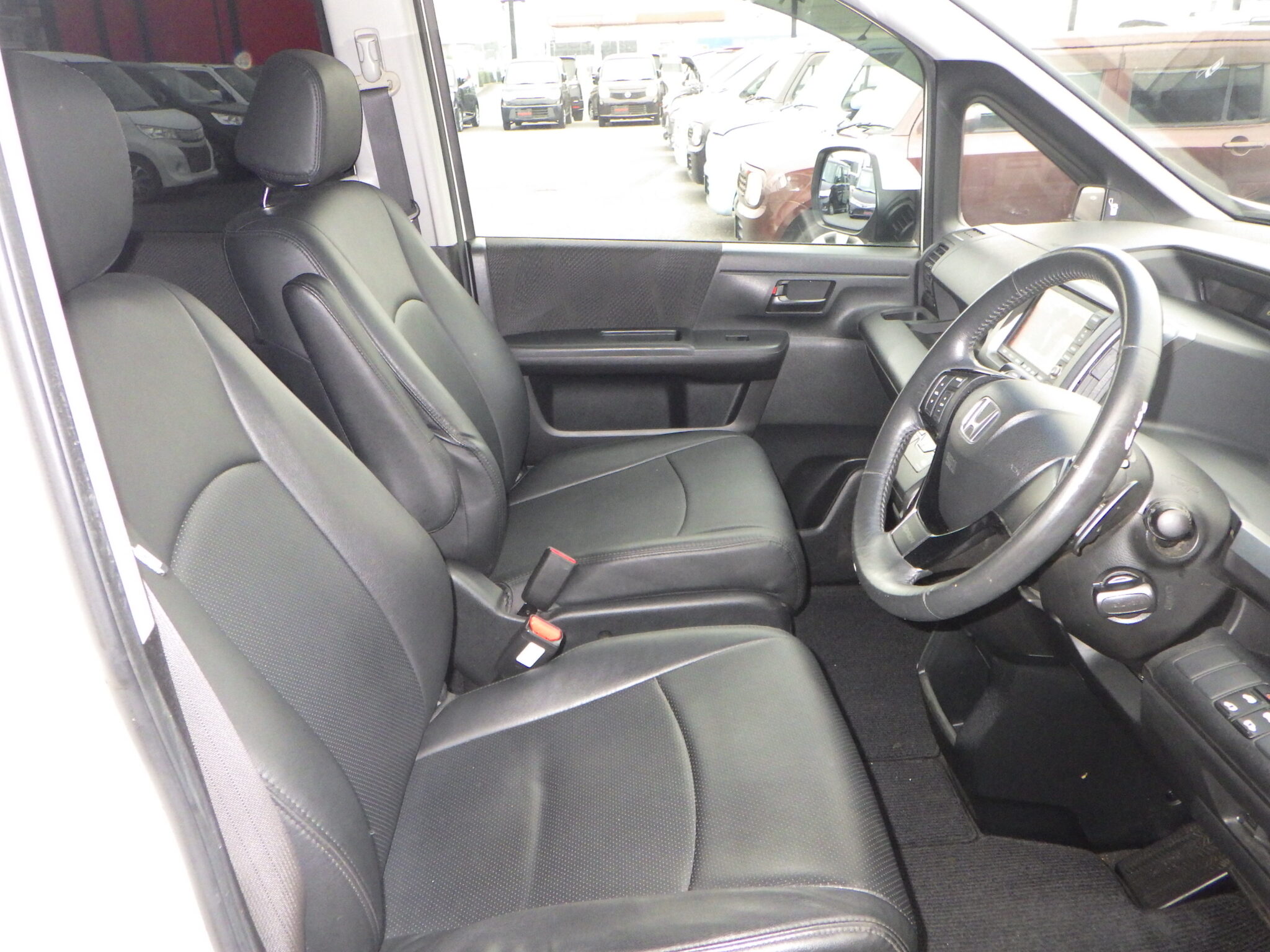 ホンダ ステップワゴンスパーダの画像9