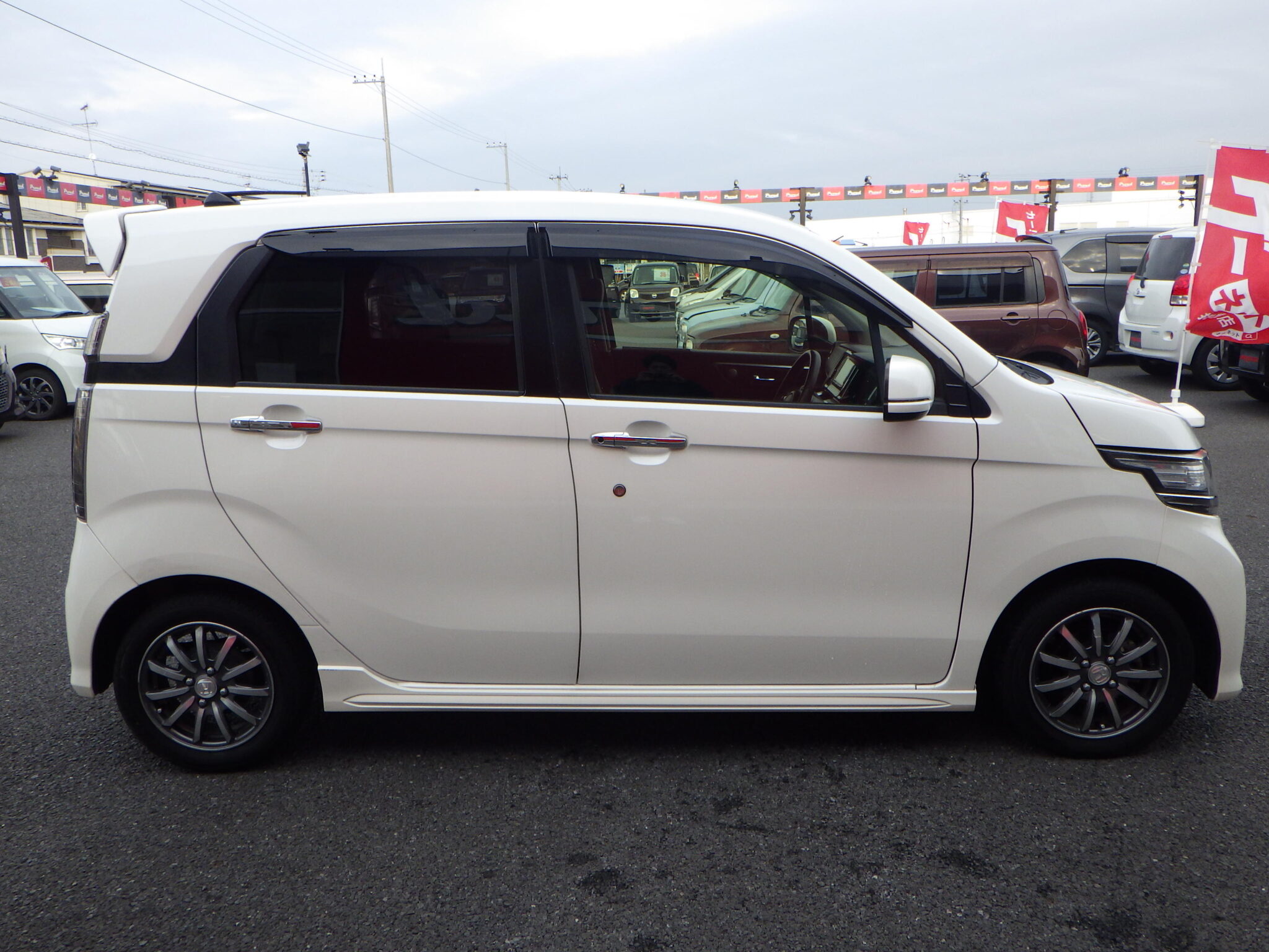 ホンダ N-WGNカスタムの画像4