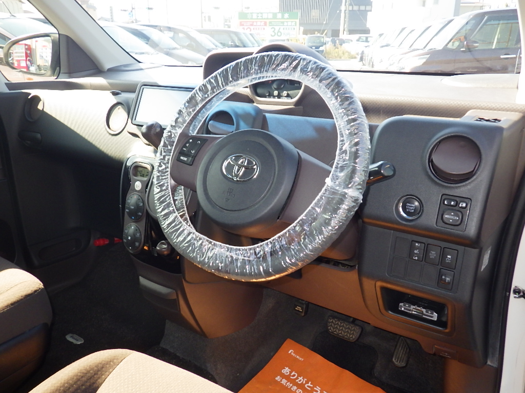 トヨタ ポルテの画像2