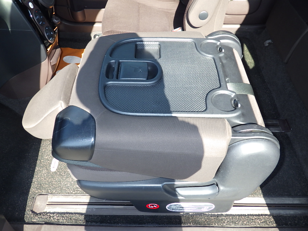 トヨタ ポルテの画像6