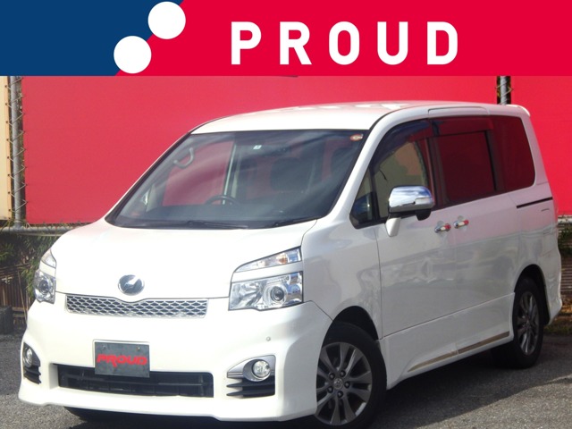 トヨタ ヴォクシーの画像1