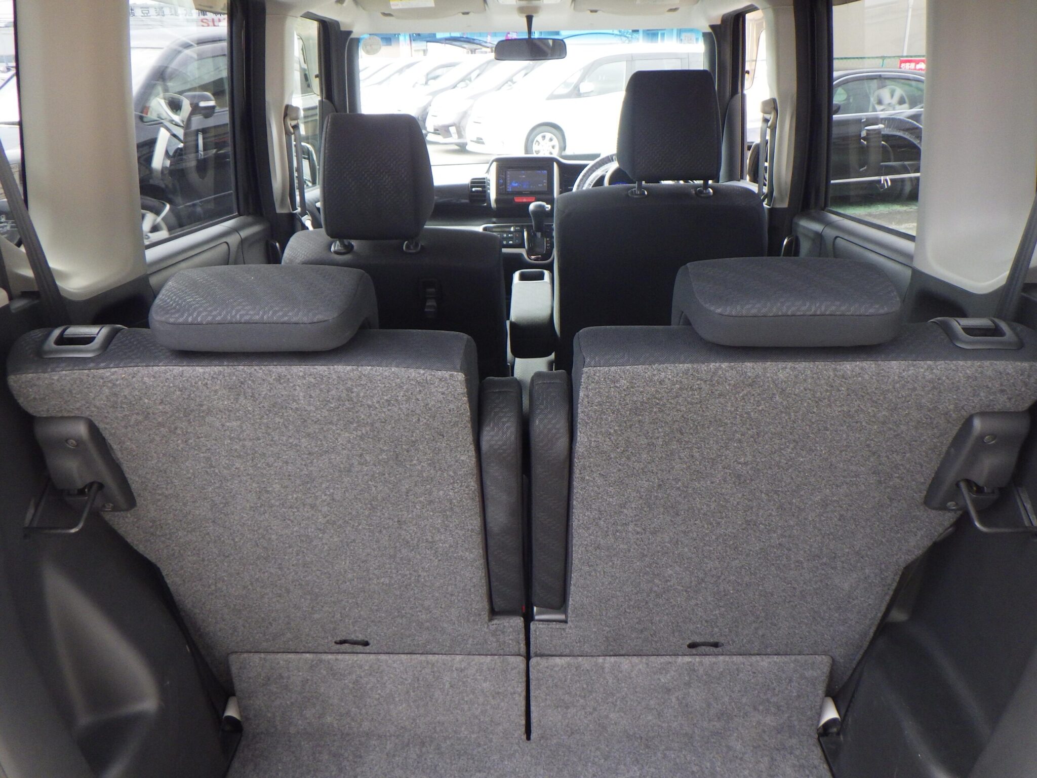 ホンダ N-BOXカスタムの画像16