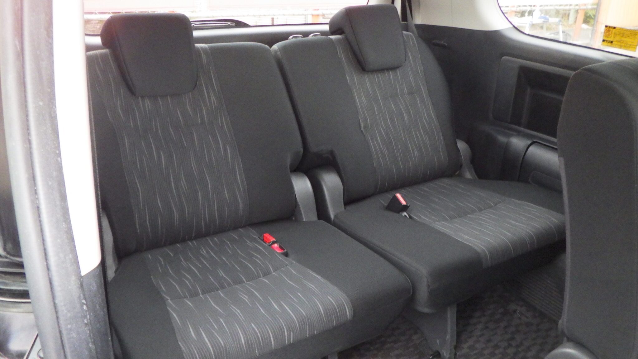 トヨタ ヴォクシーの画像18