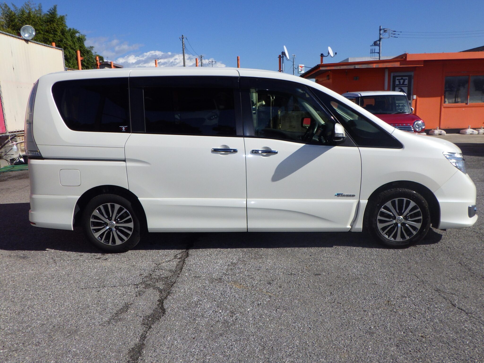 日産 セレナの画像4