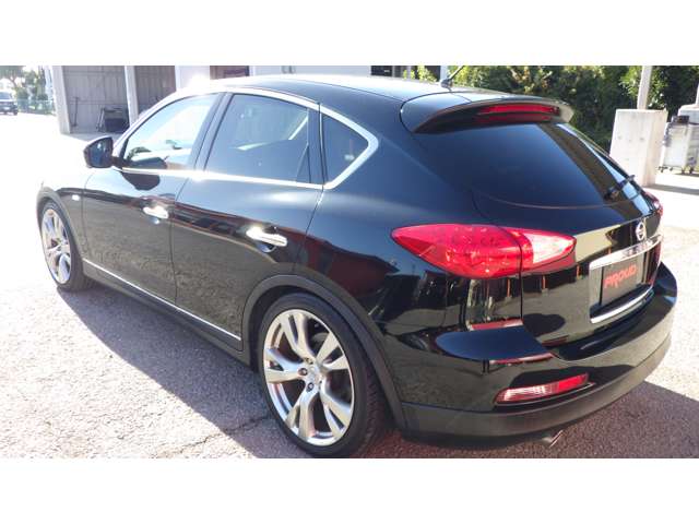 日産 スカイラインクロスオーバーの画像7