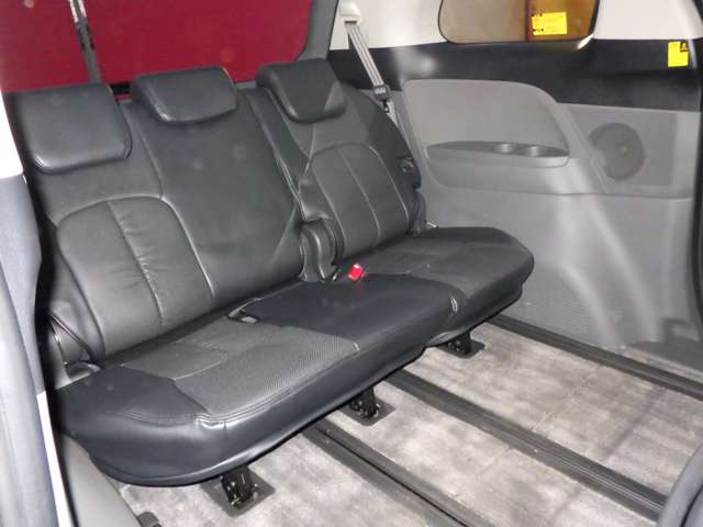 トヨタ エスティマの画像11