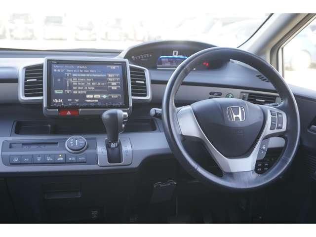 ホンダ フリードハイブリッドの画像14