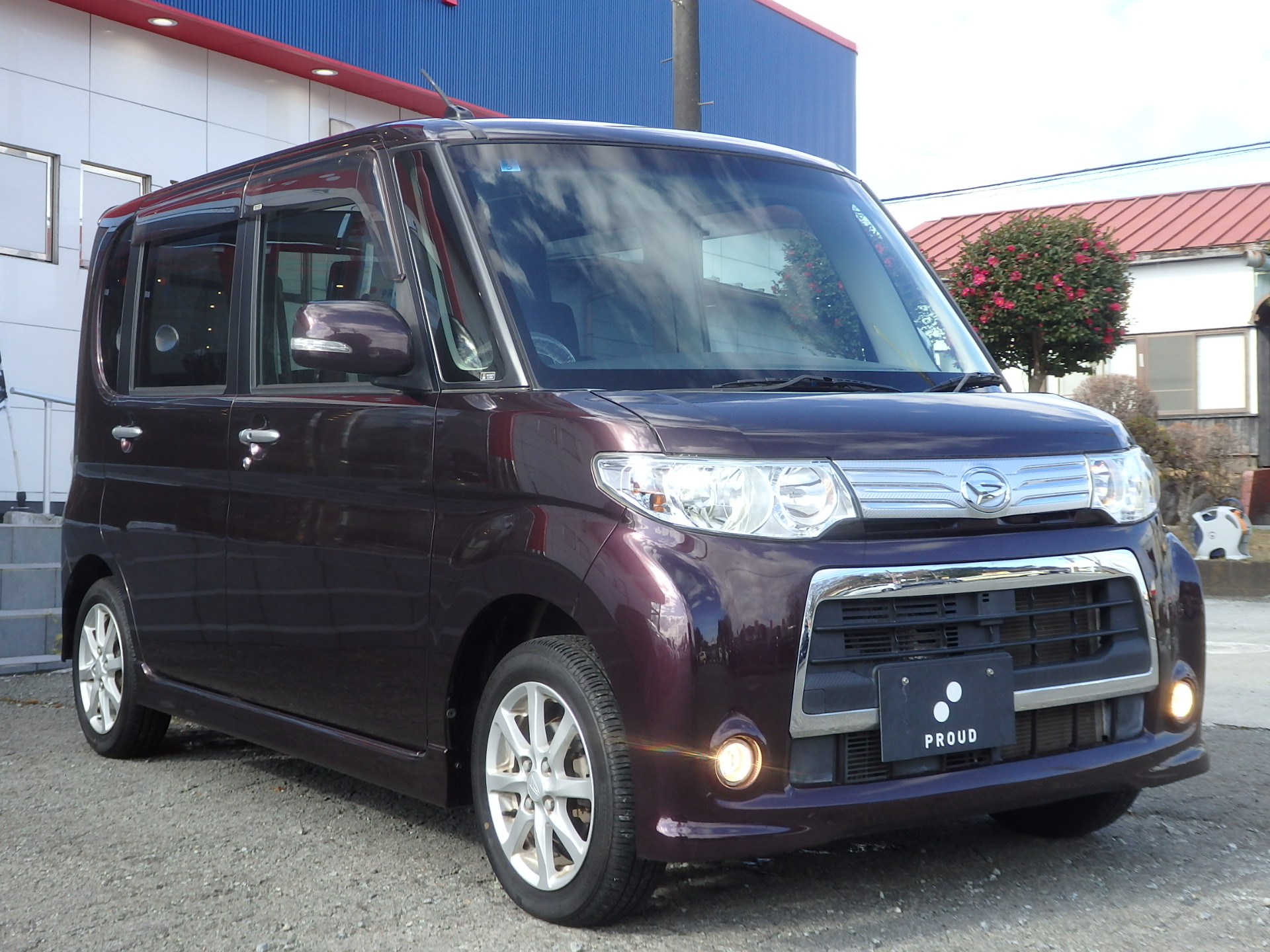 ダイハツ タントカスタムの画像3