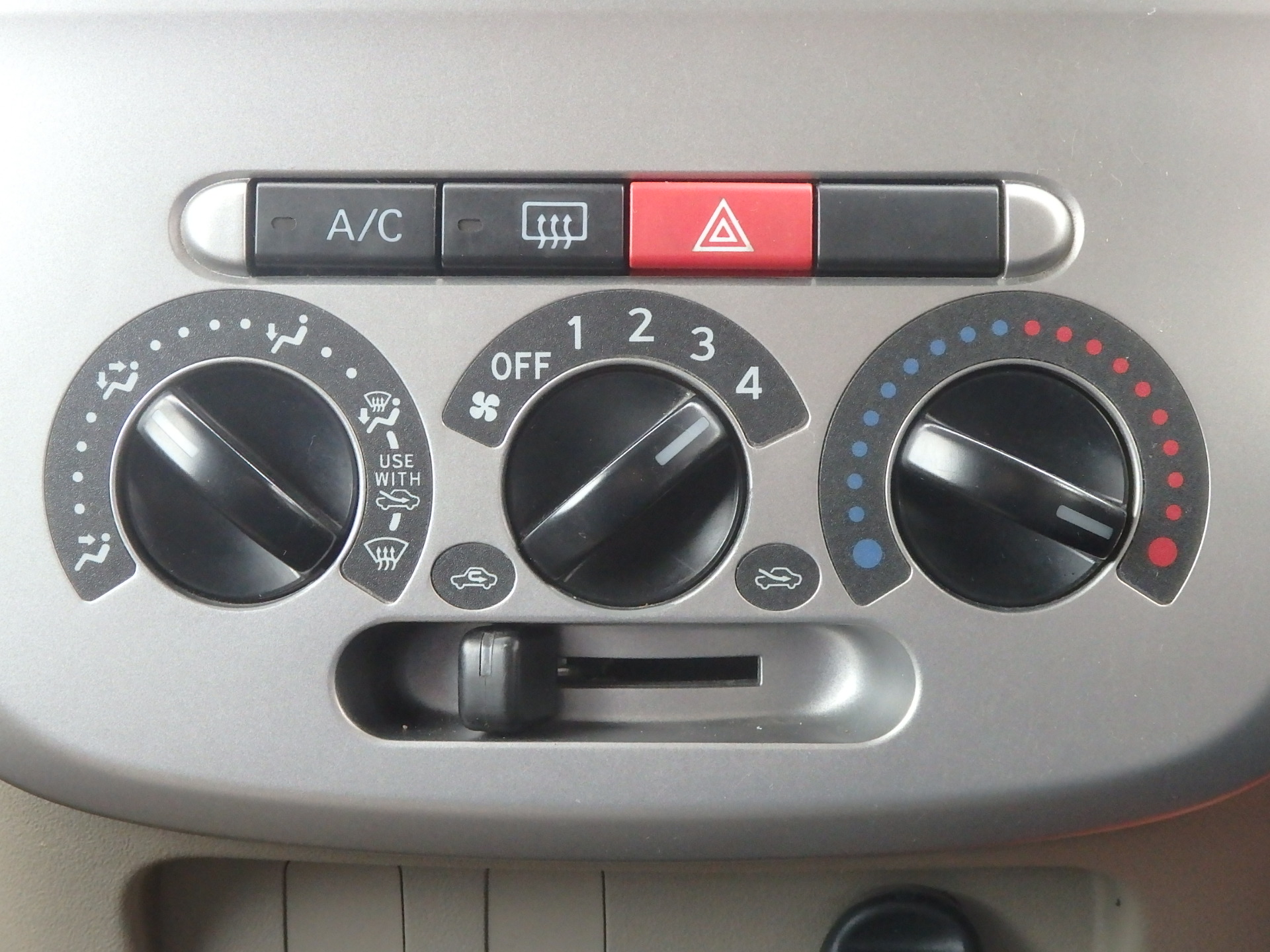 ダイハツ&nbsp;タントの画像16