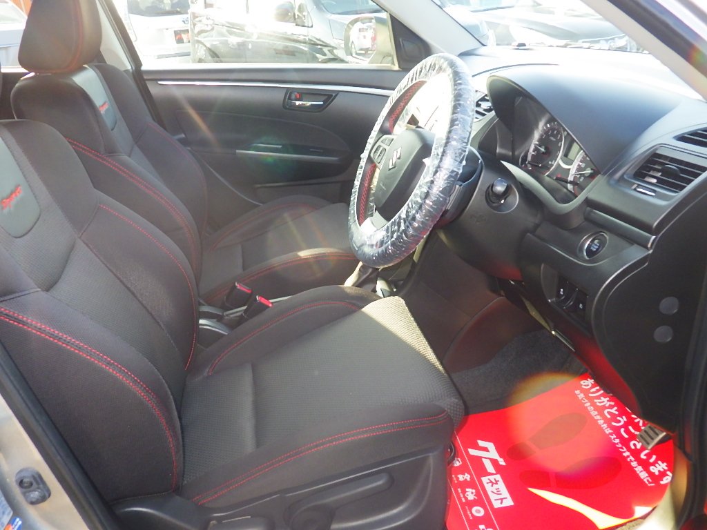 スズキ スイフトスポーツの画像3