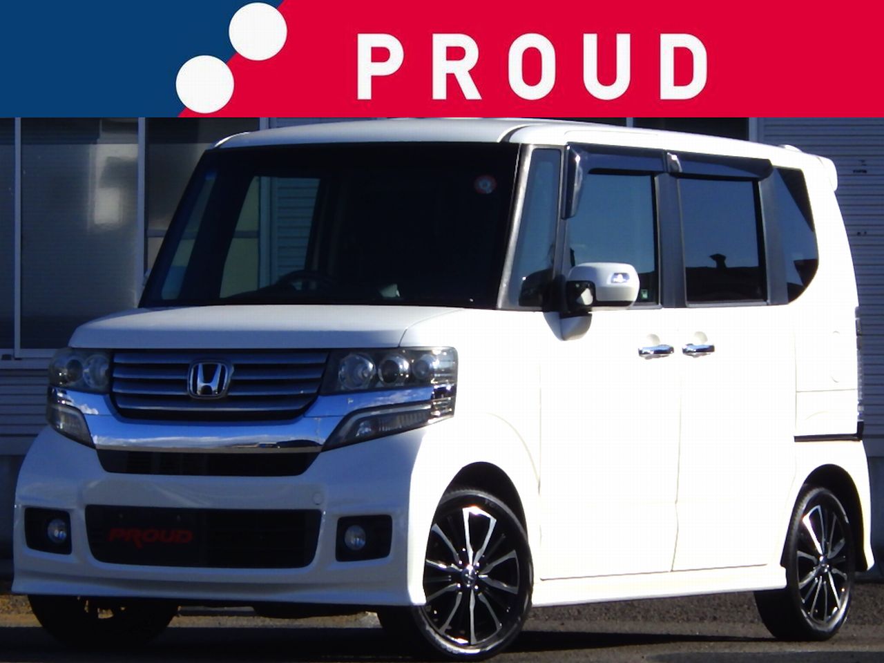 ホンダ N-BOXカスタムの画像1