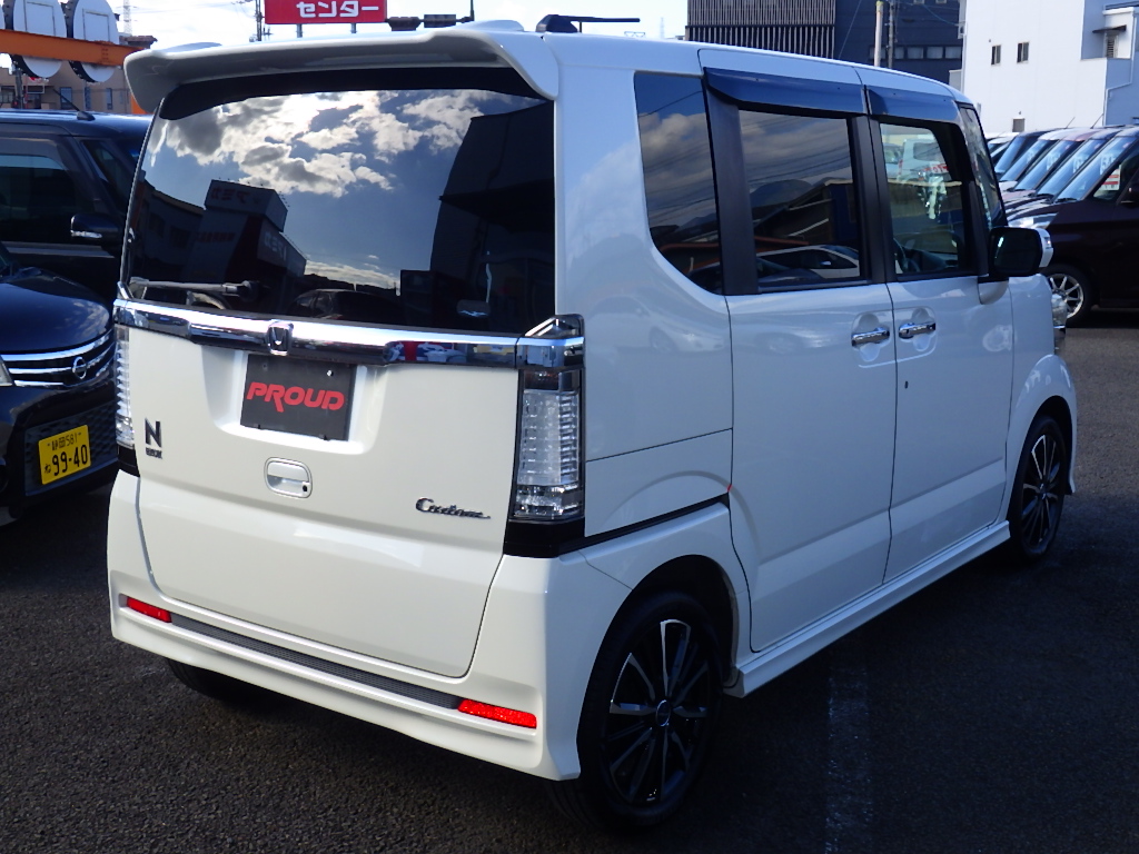ホンダ N-BOXカスタムの画像18