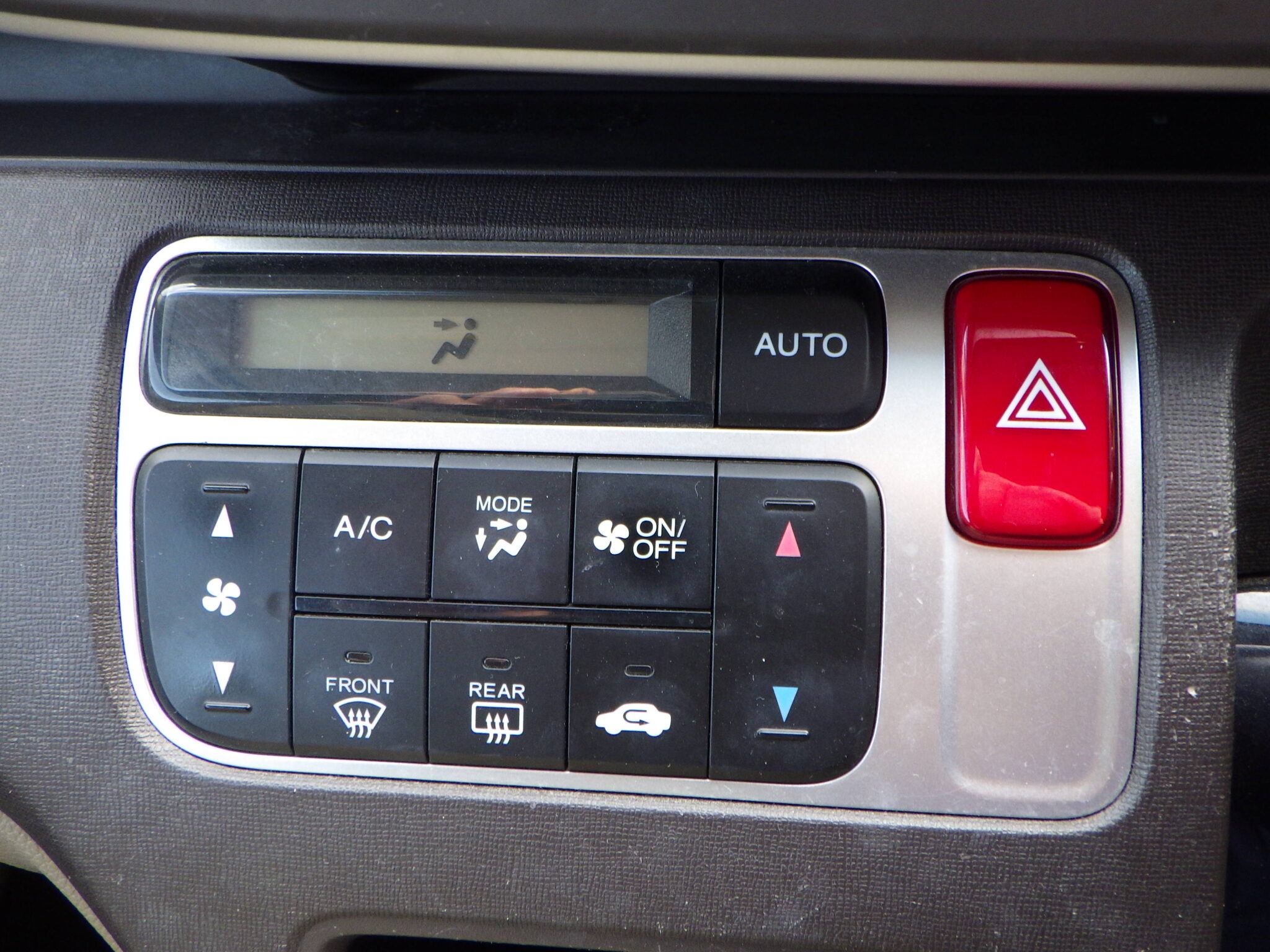 ホンダ N-ONEの画像16