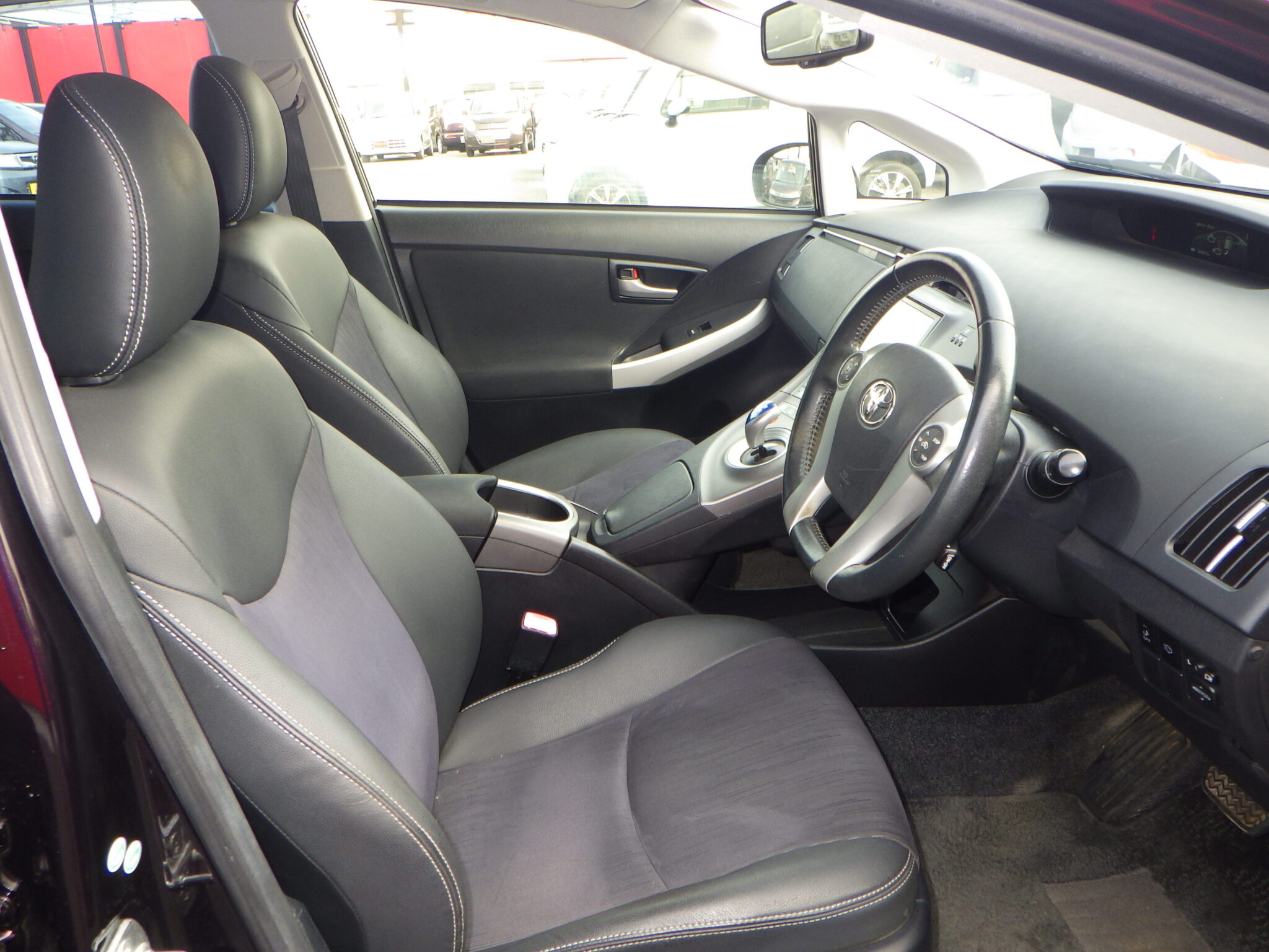 トヨタ プリウスの画像9