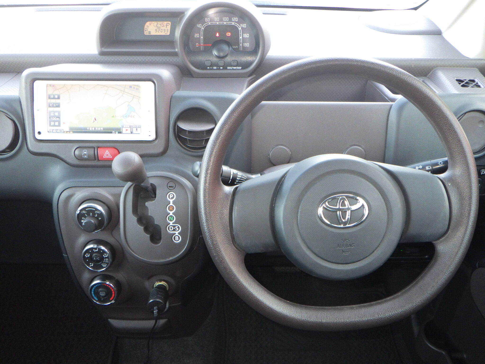 トヨタ スペイドの画像13