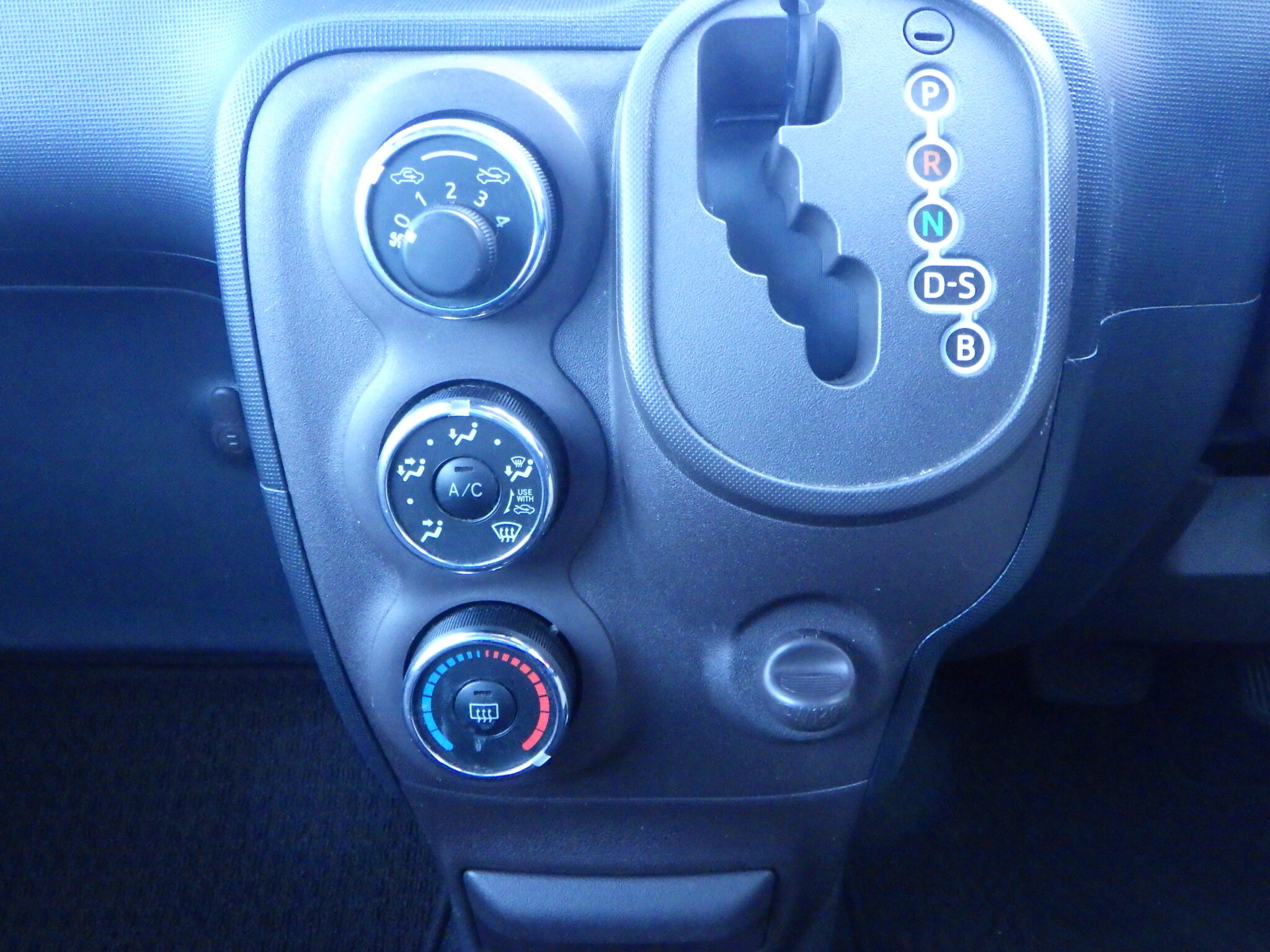 トヨタ スペイドの画像16