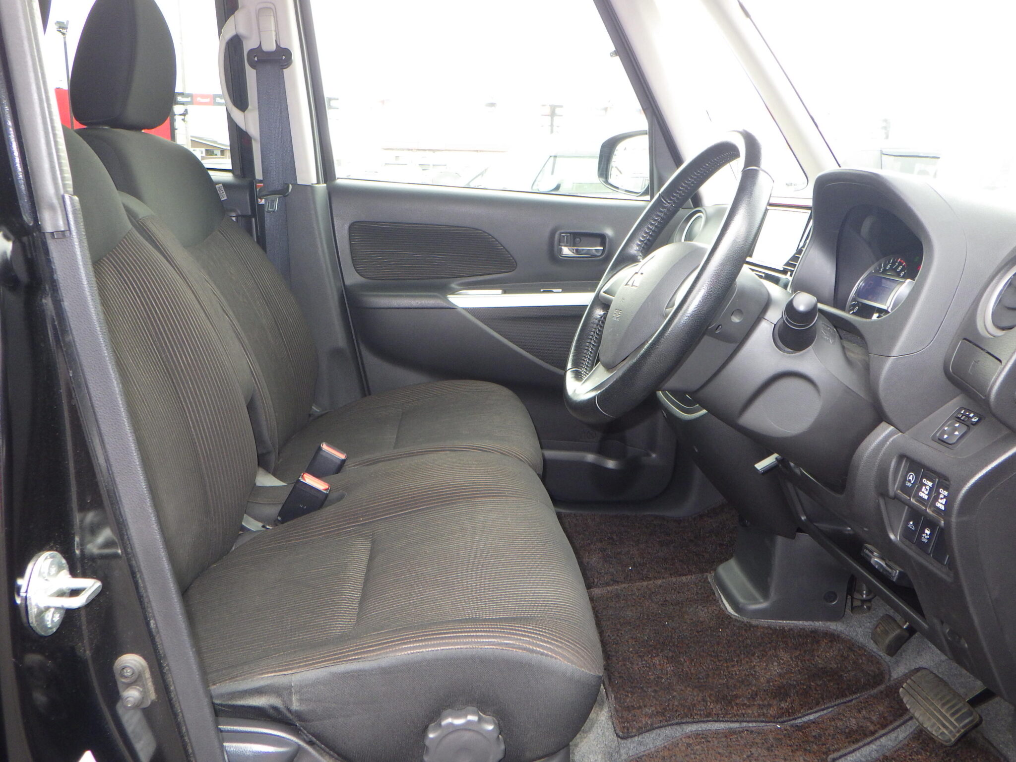 三菱 eKスペースカスタムの画像9