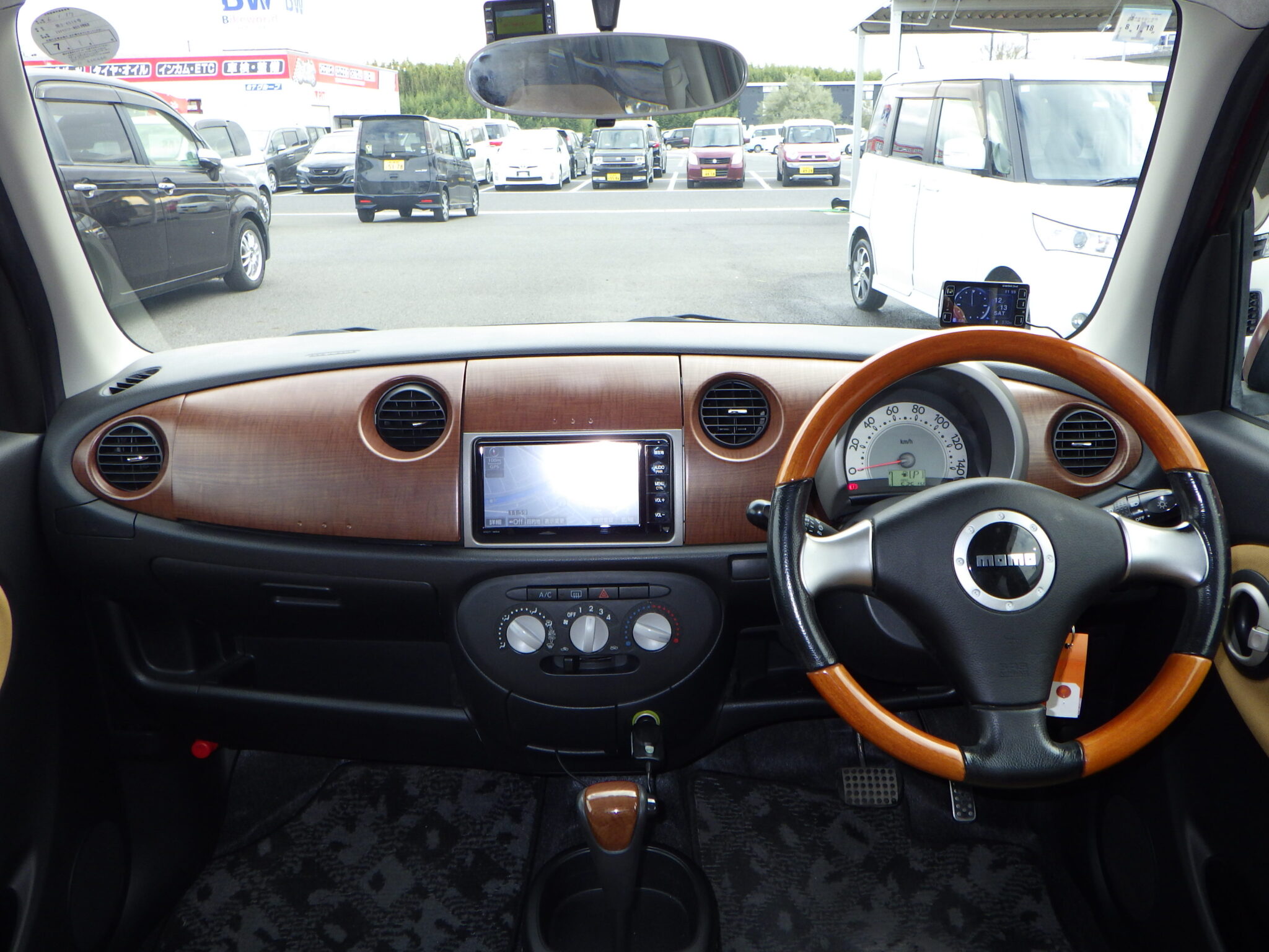 ダイハツ ミラジーノの画像12