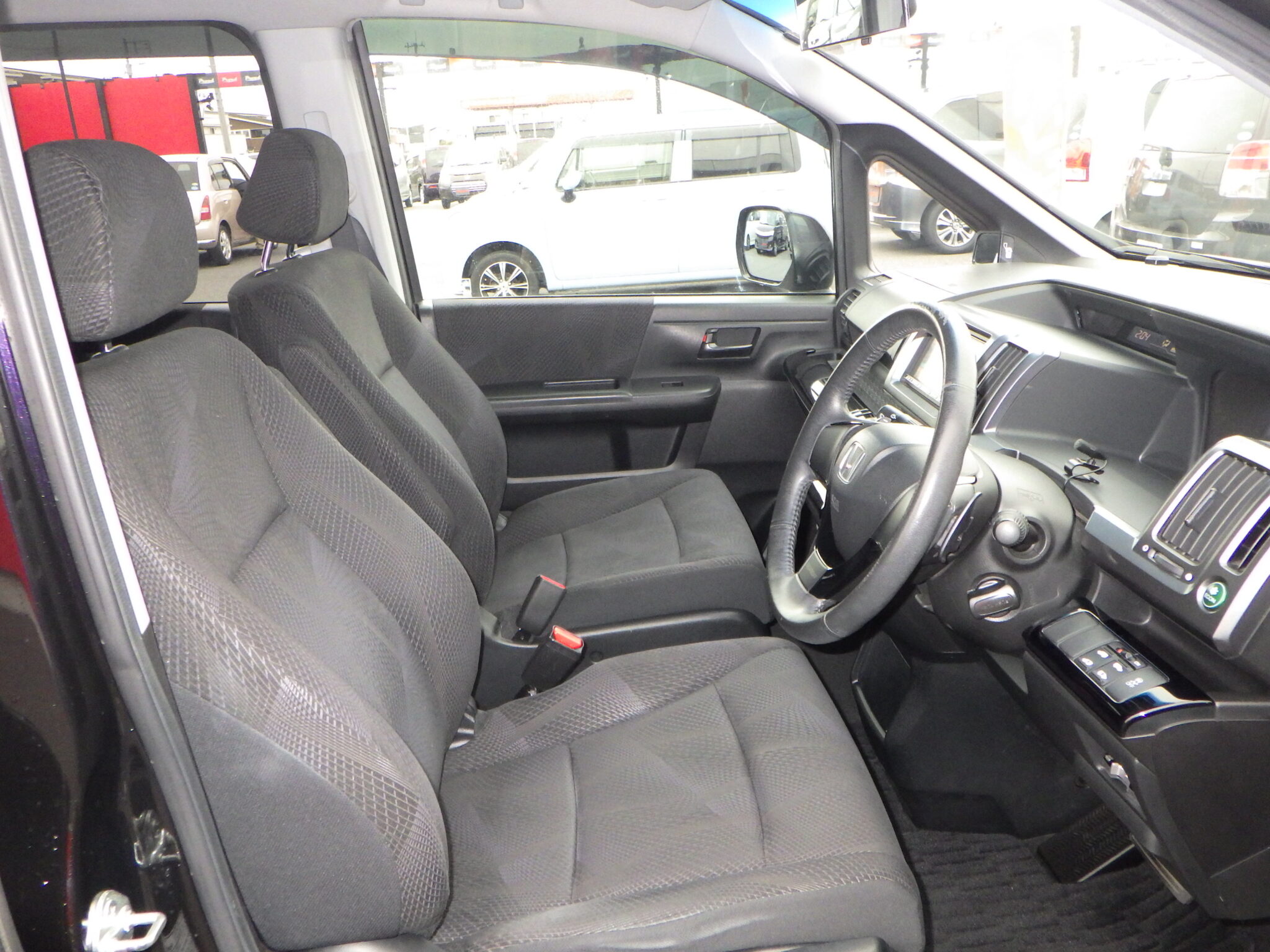 ホンダ ステップワゴンスパーダの画像9