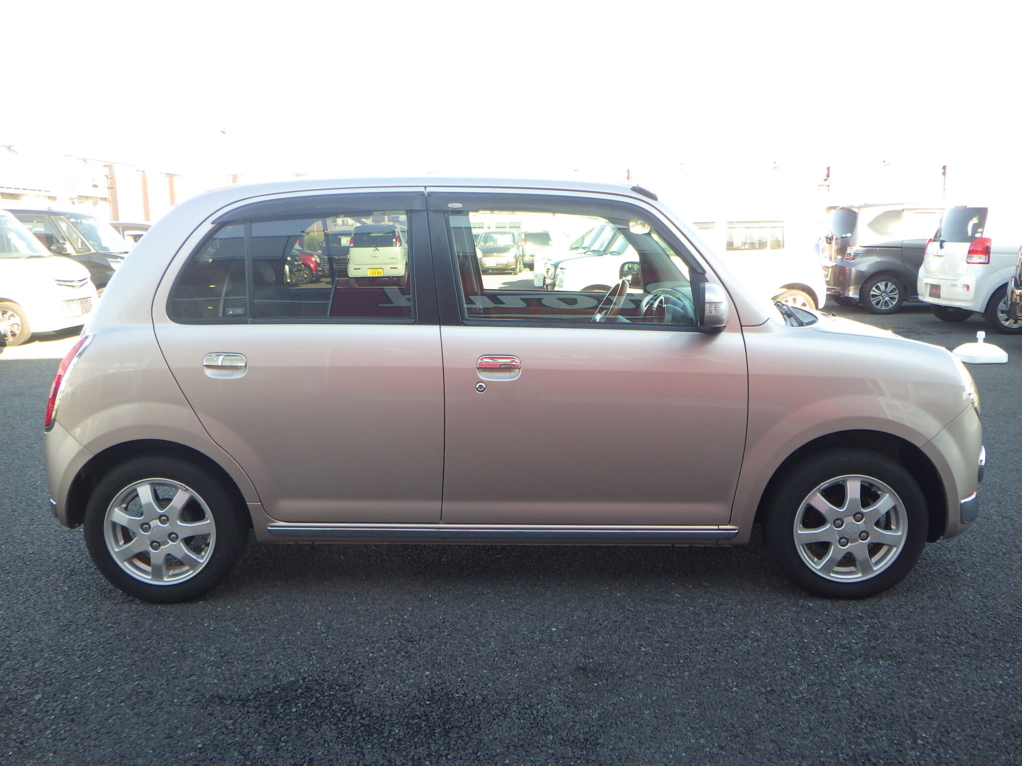 ダイハツ ミラジーノの画像4