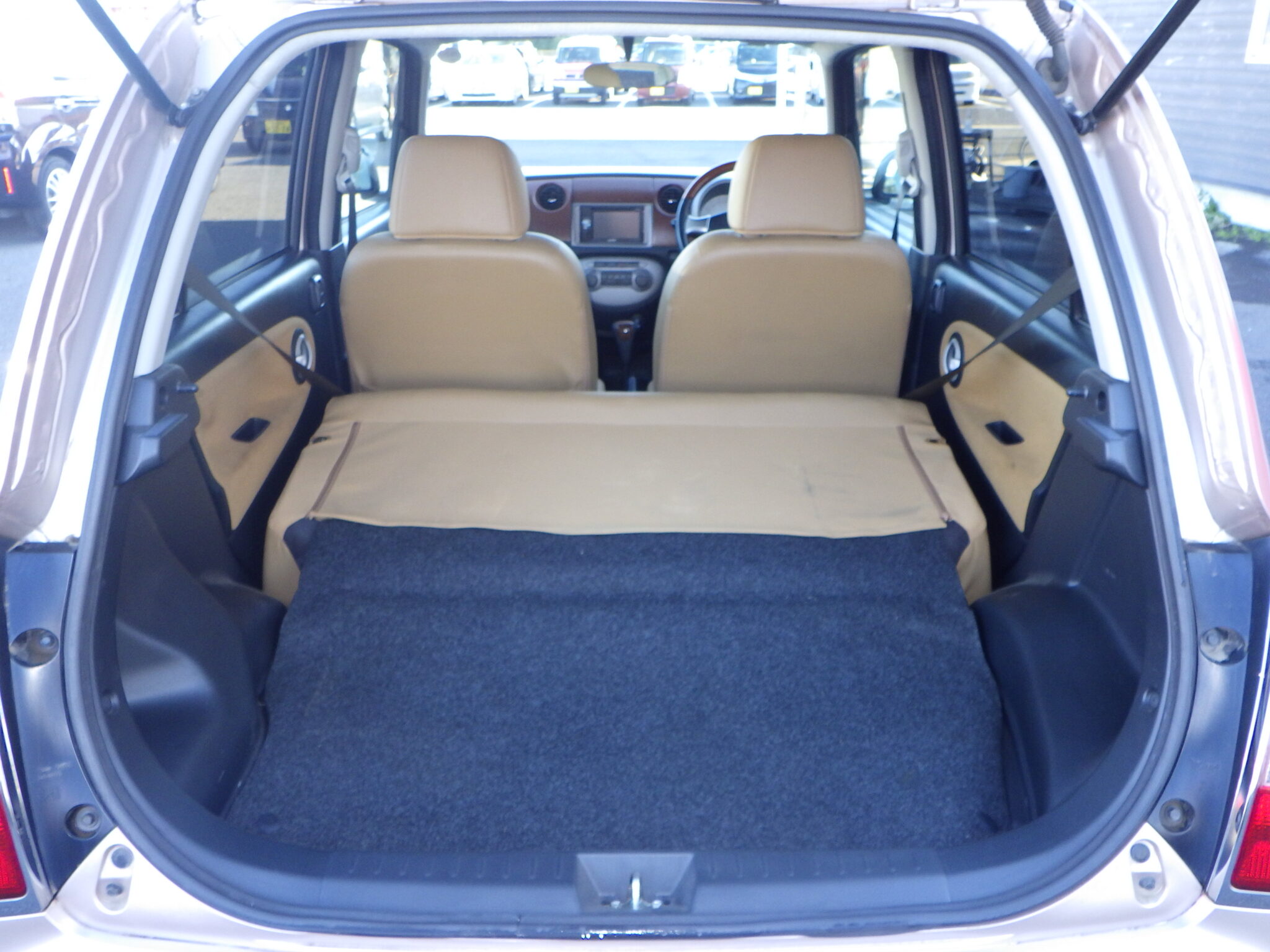 ダイハツ ミラジーノの画像10