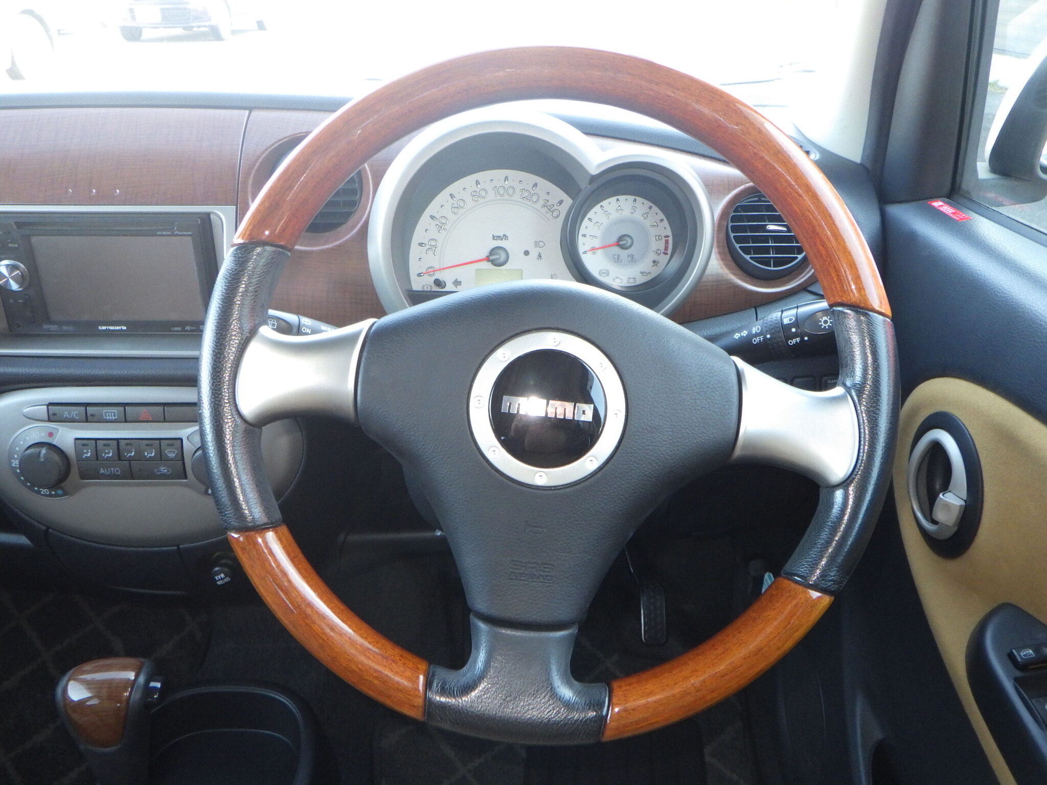 ダイハツ ミラジーノの画像12