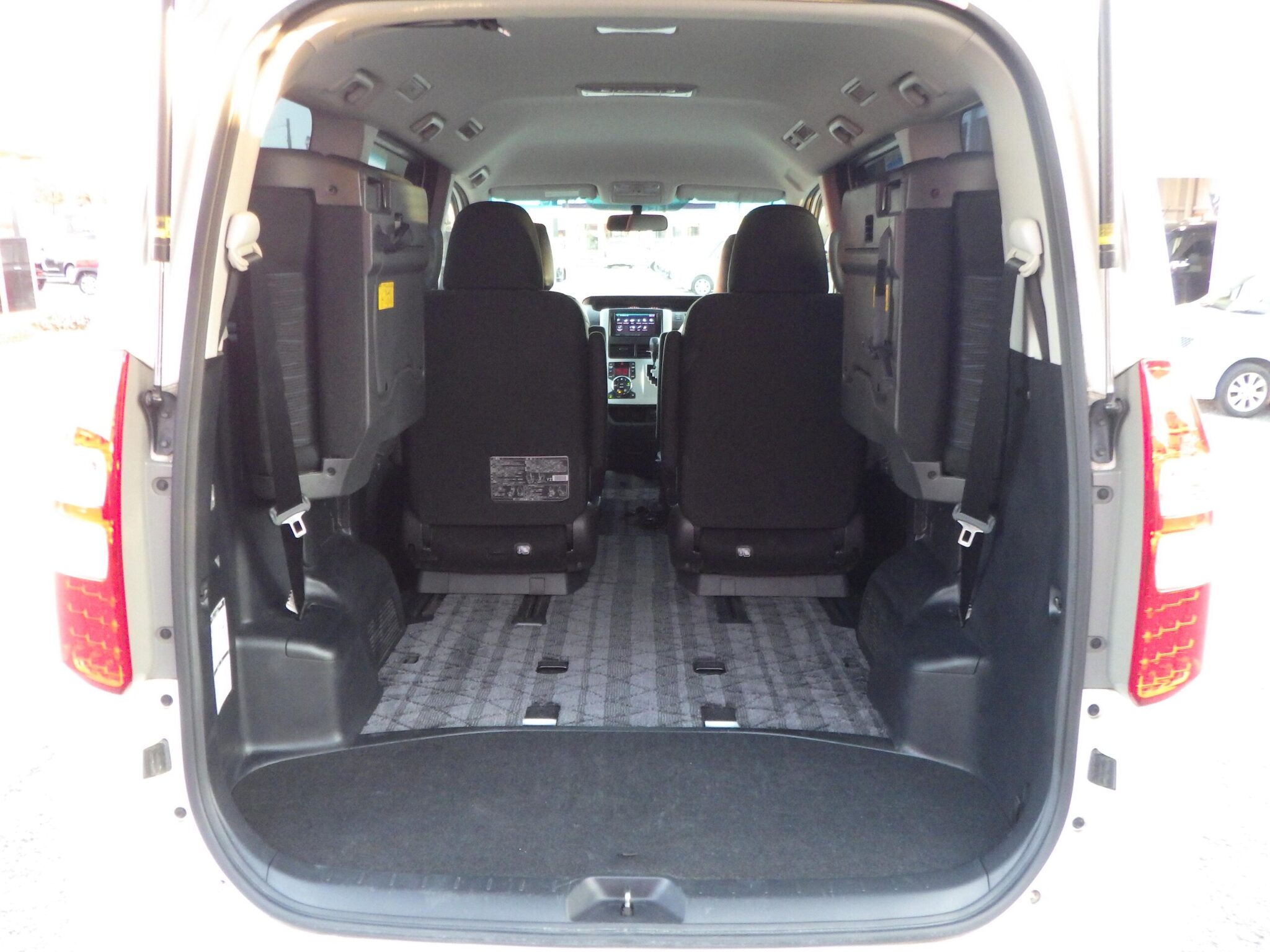 トヨタ ノアの画像20