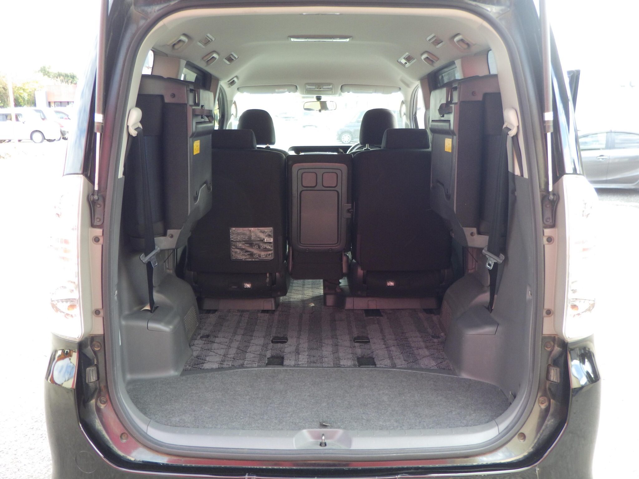 トヨタ ヴォクシーの画像20