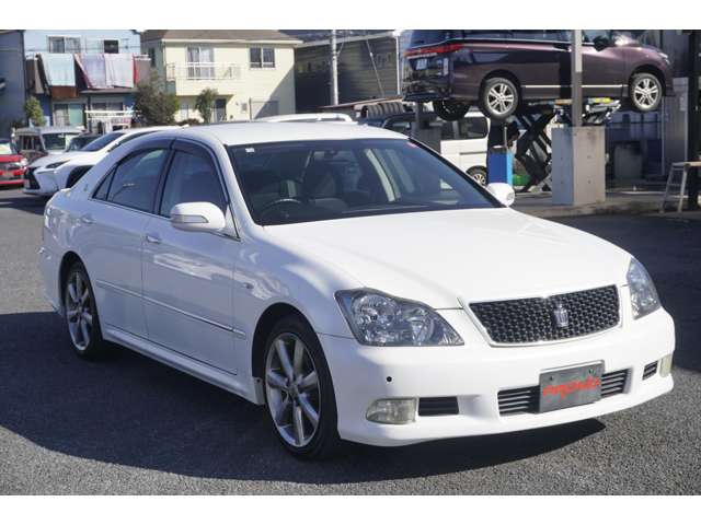 トヨタ クラウンの画像3