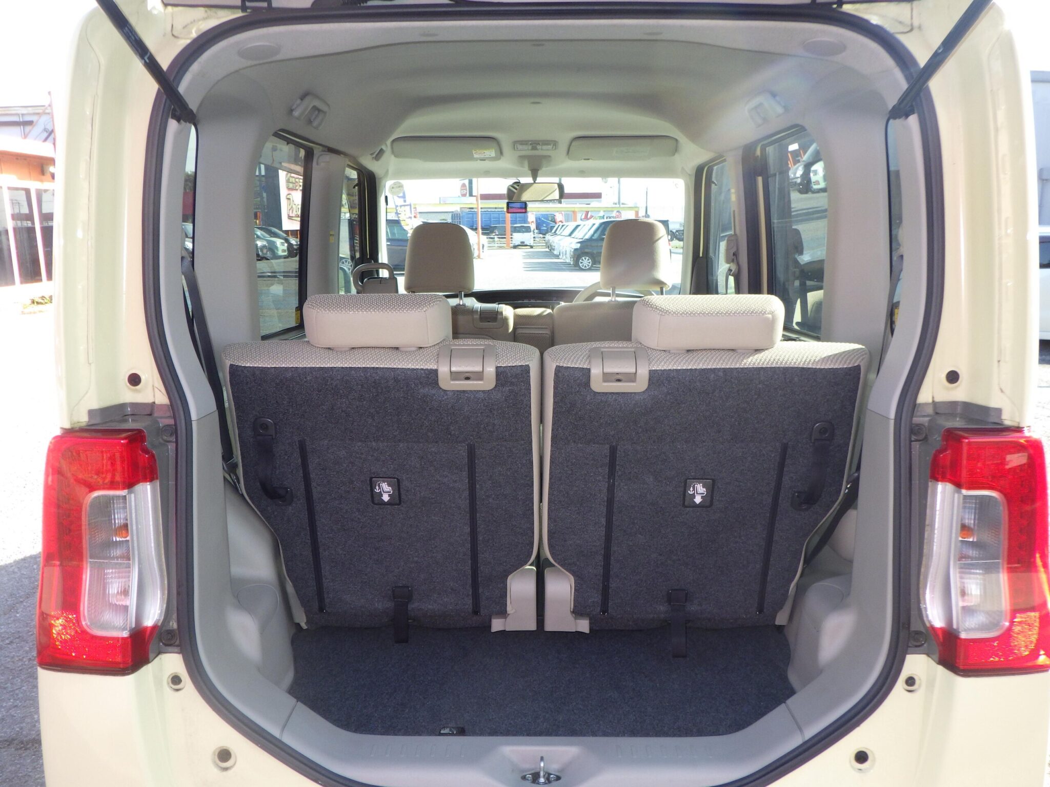 ダイハツ タントの画像18