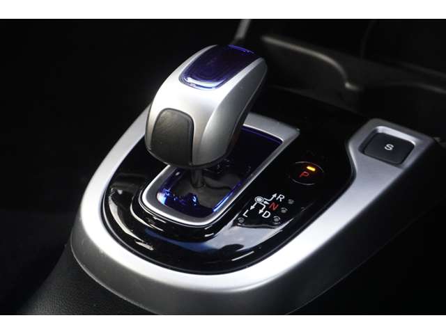 ホンダ フィットハイブリッドの画像16