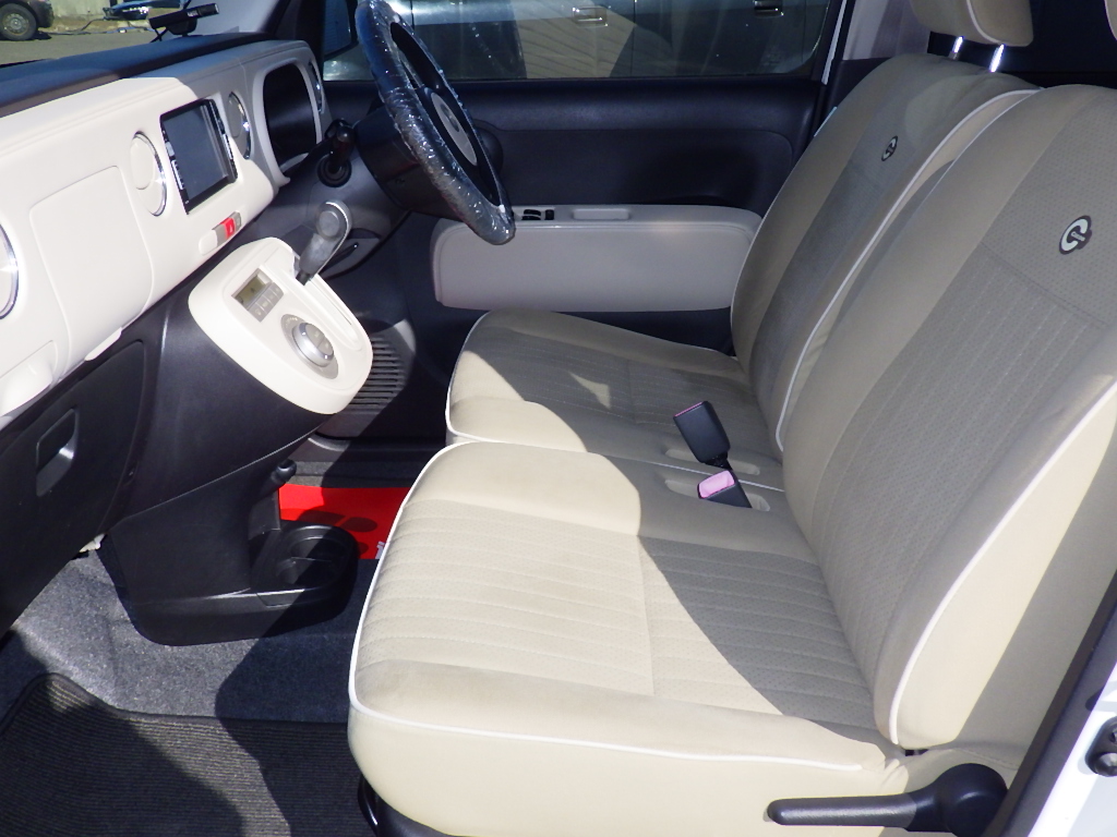 ダイハツ ミラココアの画像6