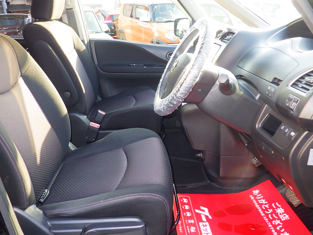 日産 セレナの画像3