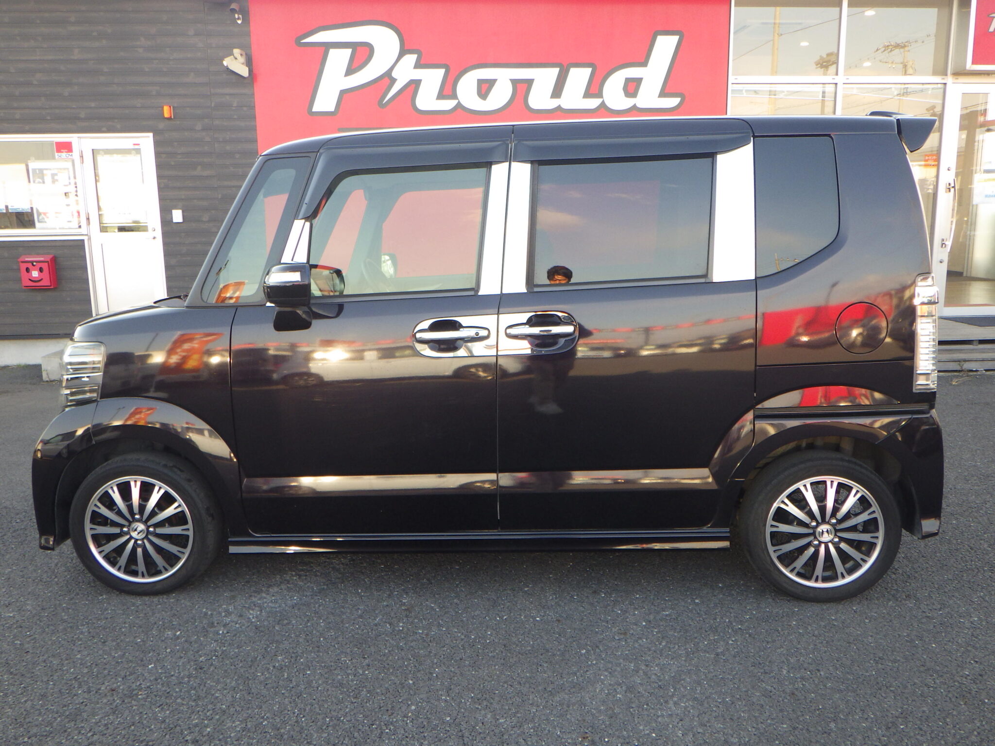 ホンダ N-BOXカスタムの画像8