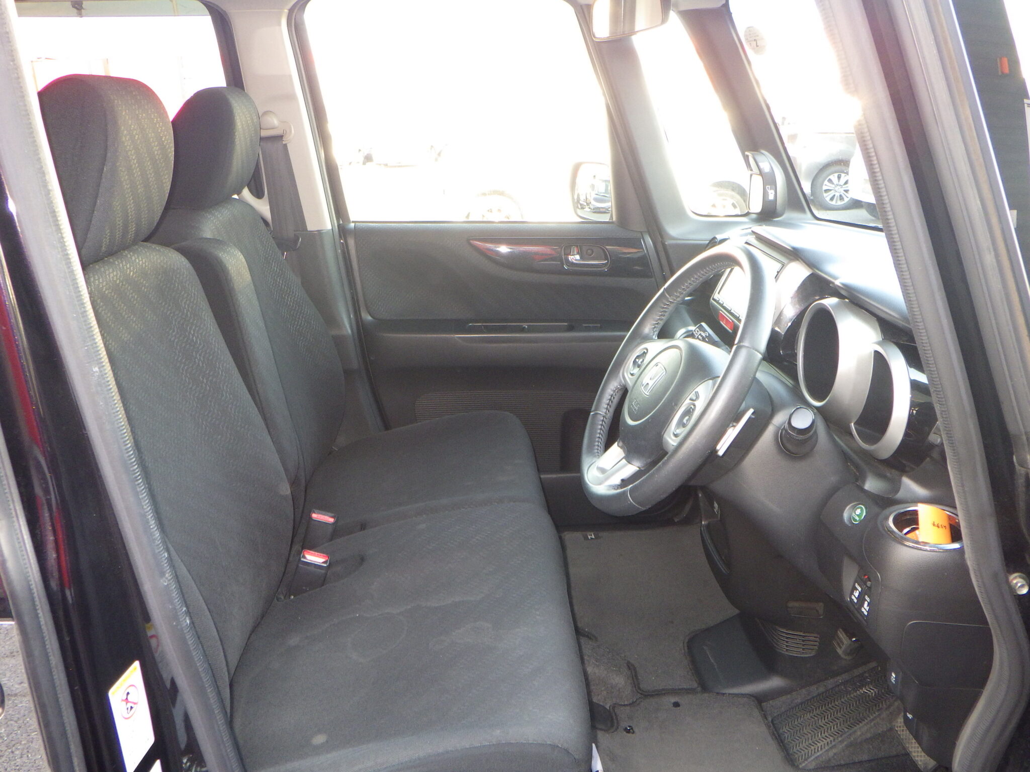 ホンダ N-BOXカスタムの画像9