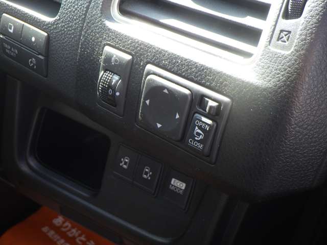 日産 セレナの画像14