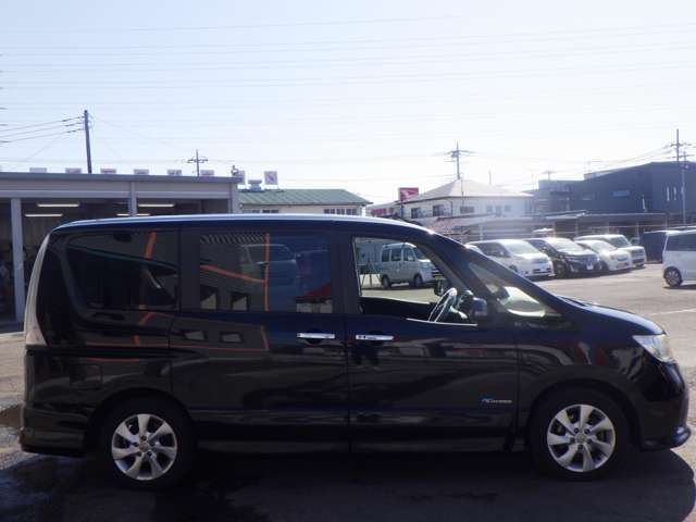 日産 セレナの画像4