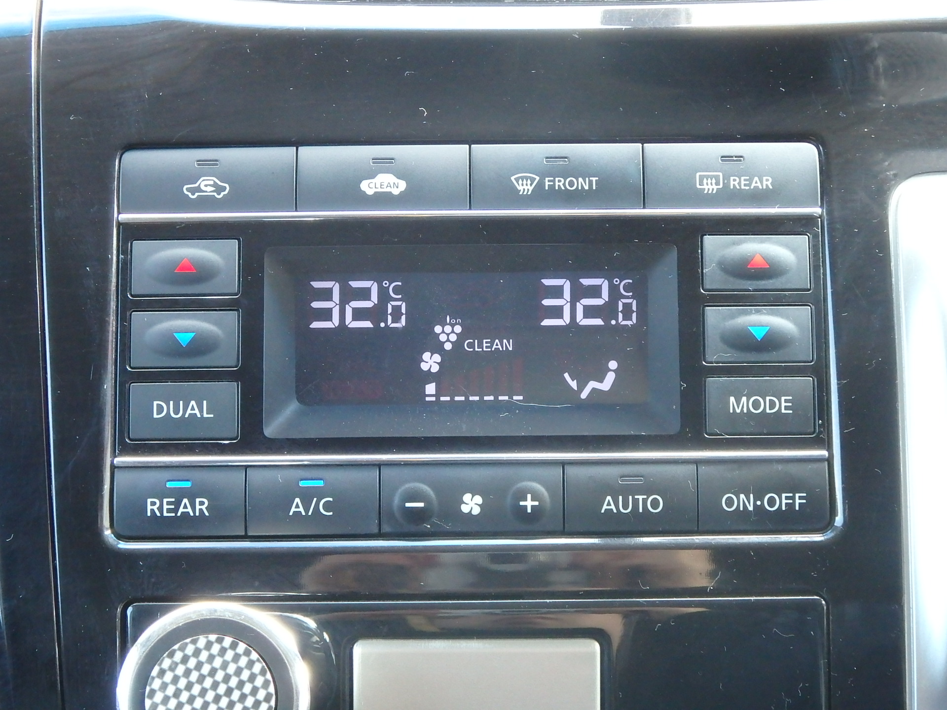 日産 エルグランドの画像17