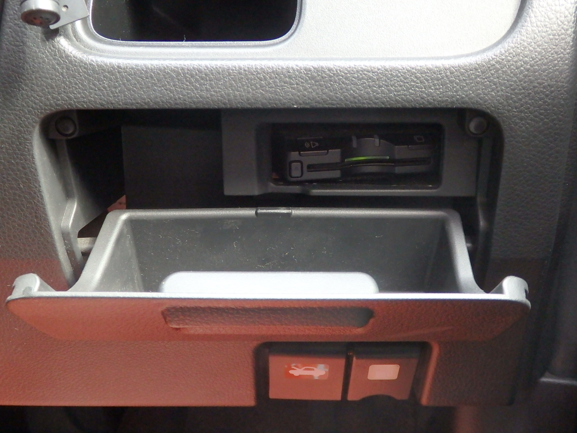 日産&nbsp;セレナの画像19