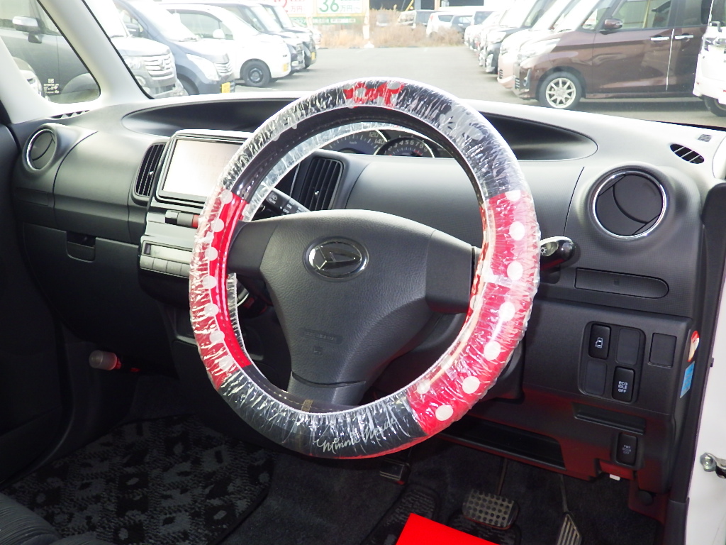 ダイハツ タントカスタムの画像2