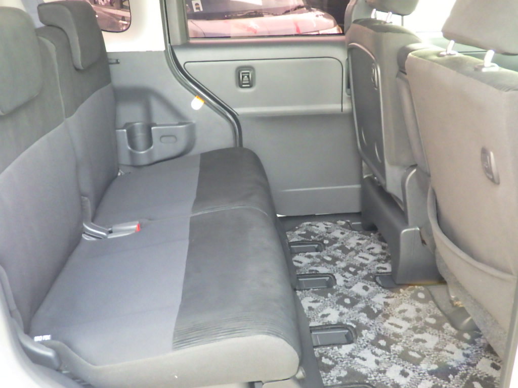 ダイハツ タントカスタムの画像4