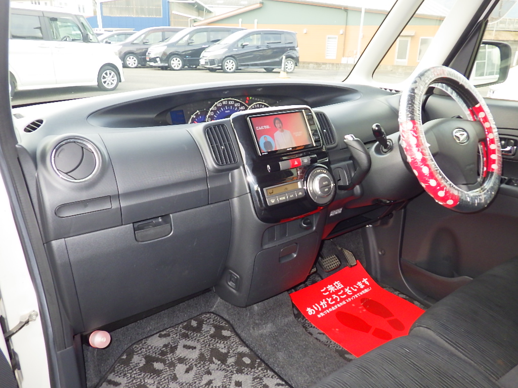 ダイハツ タントカスタムの画像5