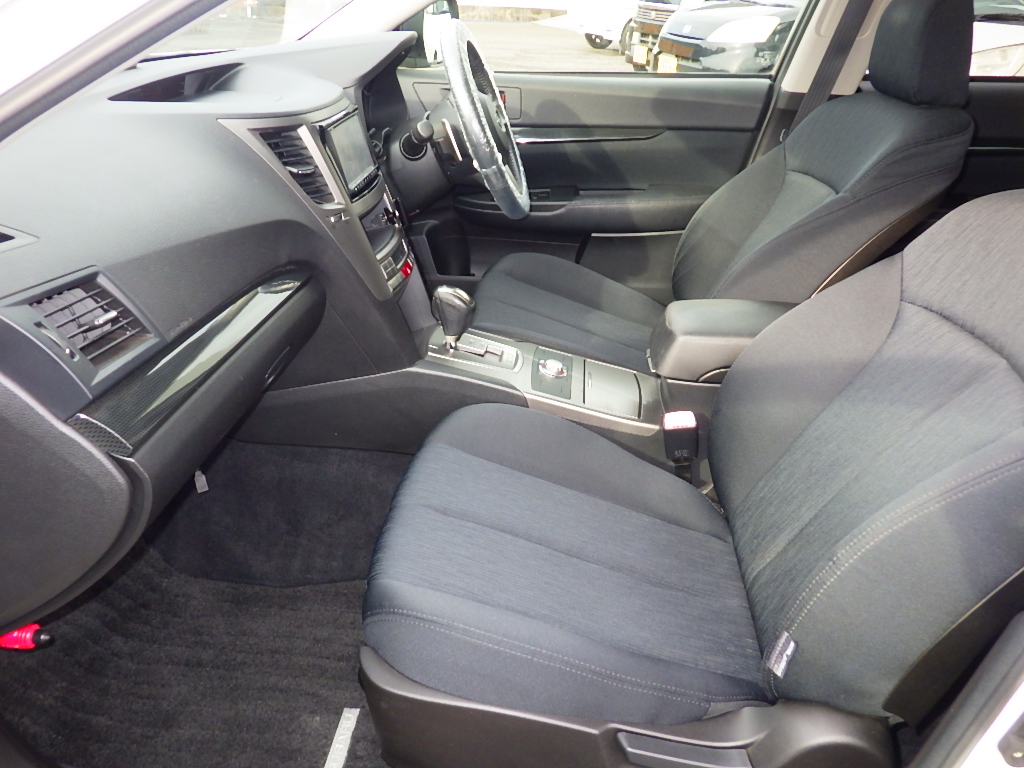 スバル レガシィツーリングワゴンの画像6