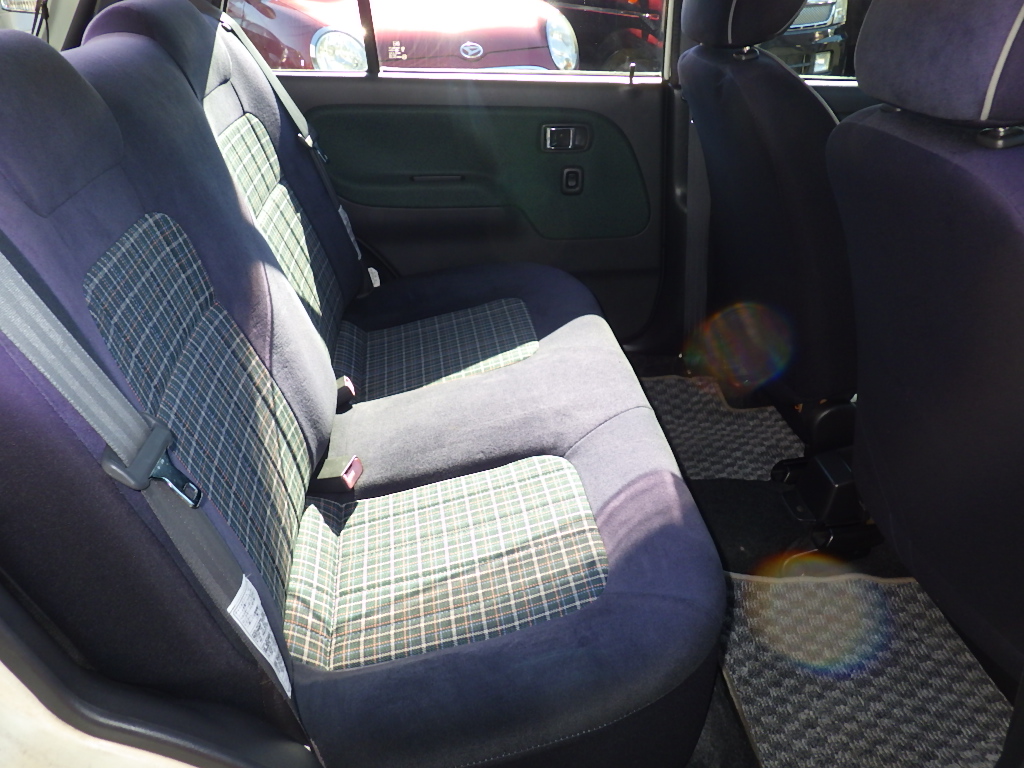 ダイハツ ミラジーノの画像4