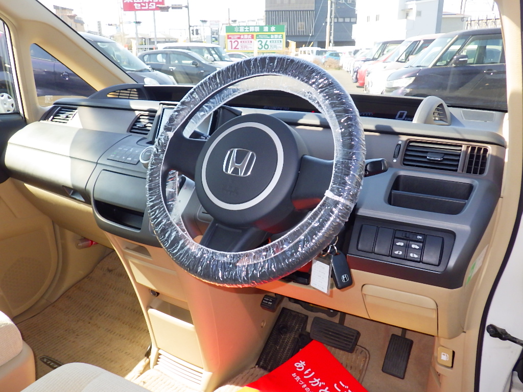 ホンダ ステップワゴンの画像2