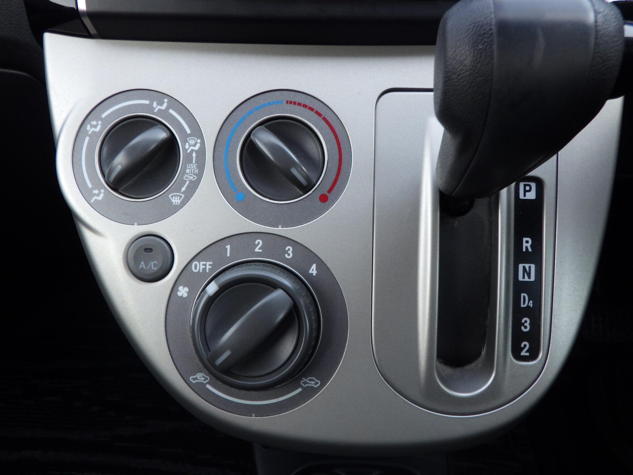 ダイハツ&nbsp;ミラカスタムの画像11